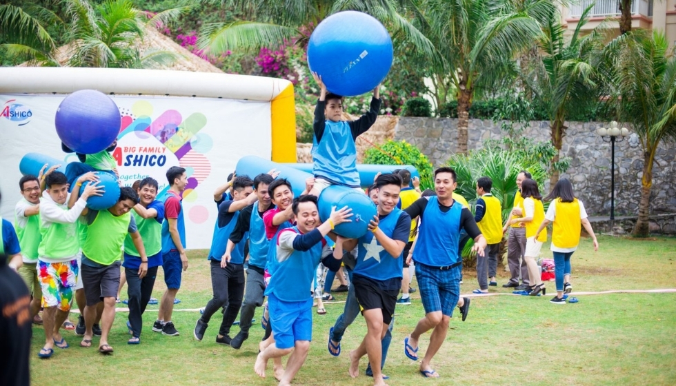  VietChallenge Team Building
