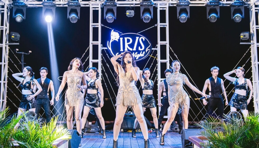 Du thuyền IRIS Cruise Hạ Long